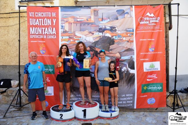 Israel Fernández y María Jesús Algarra repiten triunfo en el VI Trail Salvacañete “Alto Arambio”