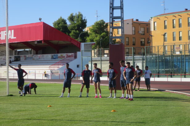 Buenas vibraciones con la renovada plantilla del CD Tarancón que ha iniciado su preparación ante la próxima temporada