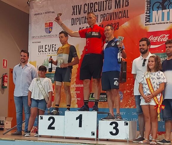 El ciclista taranconero MTB Andrés Almendros, se perfila para ganar en M45 el circuito provincial de Cuenca MTB tras las carreras de Casas de Benítez.