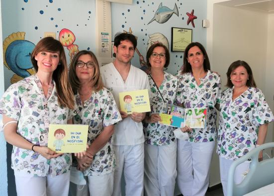 ‘Mi día en el hospital’, el libro con el que la Gerencia de Puertollano recibe a las niñas y niños que van a ser intervenidos en el Hospital Santa Bárbara