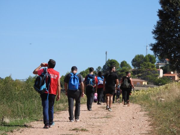 Cerca de 50 senderistas inician el Campus de Senderismo de la Diputación de Cuenca recorriendo el Sendero de la Mora Encantada