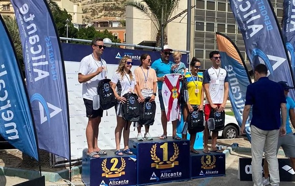 Julián Parraga García, logra el primer puesto en la Copa Alicante de Travesía, tras la etapa a la Escollera del fin de semana.