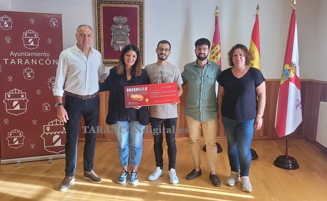 El Ayuntamiento de Tarancón entrega 4.716,10€ de la recaudación del Bocadillo Solidario para la iniciativa «Cambiando vidas con Elsa» de las Fiestas Patronales