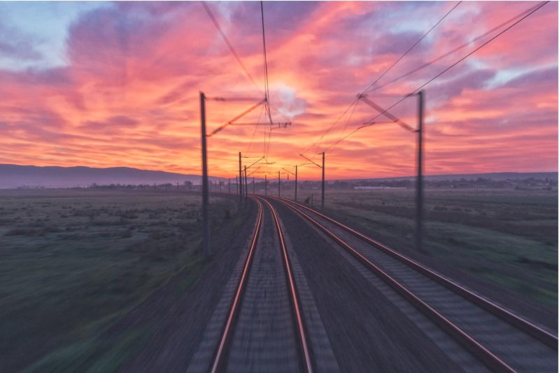 Las flechas rojas de iryo, tu nueva compañía de trenes en España