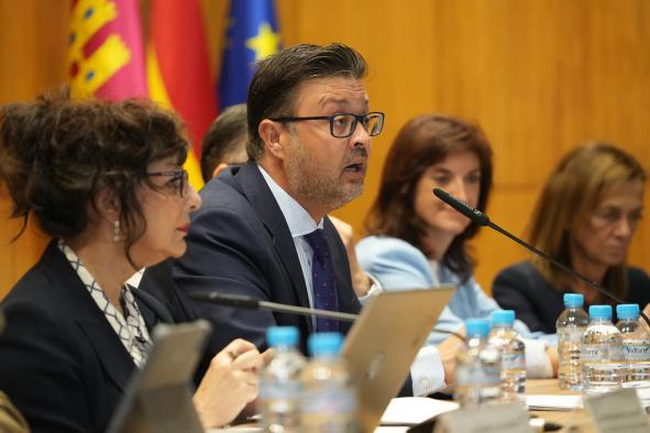 El Gobierno regional creará este curso una escuela de equipos directivos para que puedan formarse en asuntos de liderazgo pedagógico y organizativo