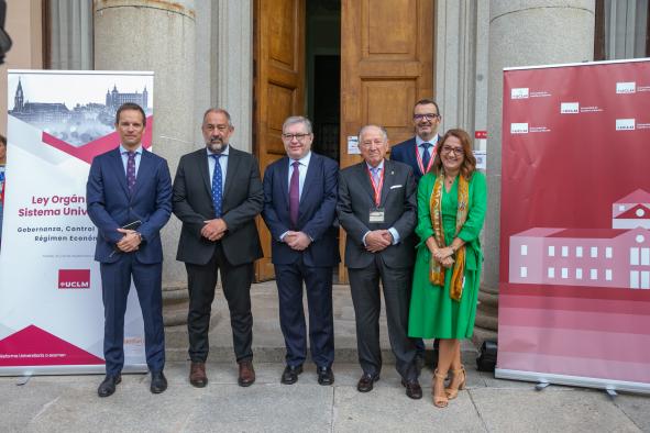 El Gobierno regional destaca que los estudiantes de doctorado en la UCLM han aumentado desde el 2015 en un 43,5 por ciento