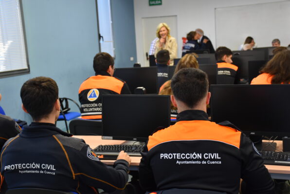 Voluntarios de Protección Civil de Tarancón y otras localidades de la provincia de Cuenca se forman en la detección de conductas autolíticas