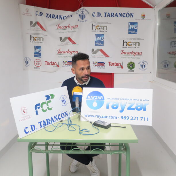 Adrián Ferrandis, entrenador del CD Quintar tras la victoria en Tarancon, asegura que “era una salida que teníamos marcada como muy difícil” además para el míster valenciano “más allá de la victoria en juego hemos resuelto con solvencia”