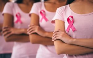 El cribado del cáncer de mama sigue por debajo de los niveles de 2017 y mantiene desigualdades entre mujeres