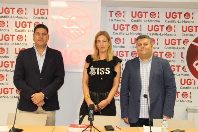 “En Albacete, Guadalajara y Ciudad Real chocamos con una patronal del campo con la que es muy difícil negociar; a veces es incluso difícil que cumpla la ley”