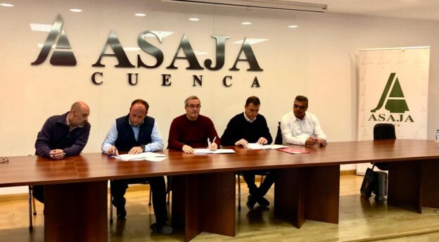 Firmado el convenio colectivo del campo para los años 2022 y 2023 que afecta a unos 6.000 trabajadores