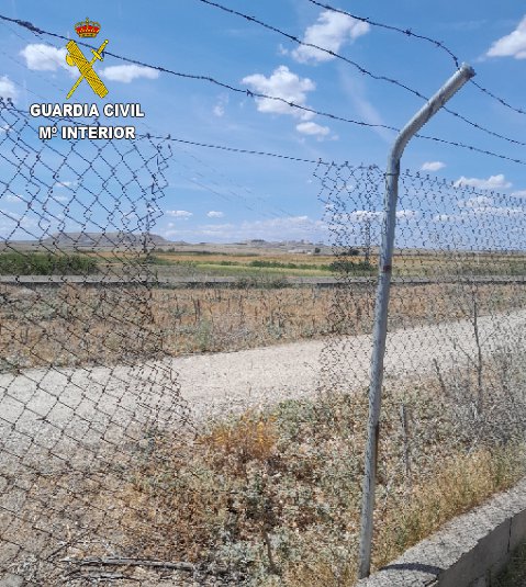 La Guardia Civil pilla “in fraganti” a tres personas robando cableado eléctrico de la línea férrea del Ave en la provincia de Toledo