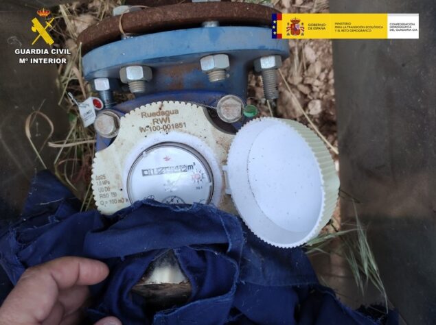 SEPRONA junto con Agentes Medioambientales de la Confederación Hidrográfica del Guadiana detectan numerosas infracciones en las captaciones de agua subterránea