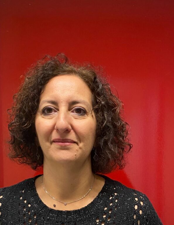 Dimita, señora Blázquez. Hágase respetar.