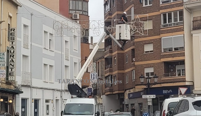 La Iluminación Navideña ya está instalada en las Calles de Tarancón