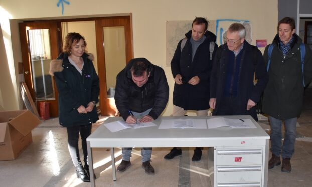 Firmada el acta de replanteo de las obras de la primera fase de la Casa de la Igualdad de Cuenca, con una inversión de más de un millón de euros