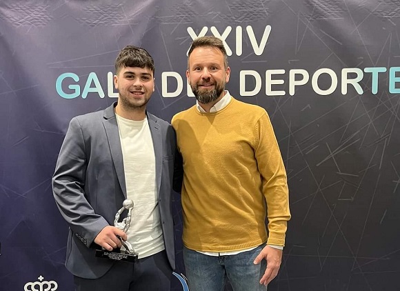 El taranconero Fran Parra de Juan, galardonado en la Gala al Mérito Deportivo de Arganda del Rey (Madrid) con el premio mejor deportista Individual del año.