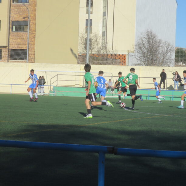 Al fin dos victorias en la liga Regional Cadete para la EDM Tarancón. Cadetes e Infantiles se imponen con autoridad a los equipos del Calvo Sotelo de Puertollano para cerrar el año.
