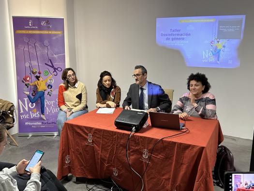 El Gobierno regional organiza una jornada formativa para advertir de los peligros de la desigualdad de género y el sexismo en las redes sociales
