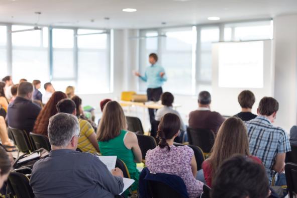 El Gobierno regional implementará la formación del profesorado a lo largo del mes de diciembre en ámbitos como el deporte, la innovación y la inclusión