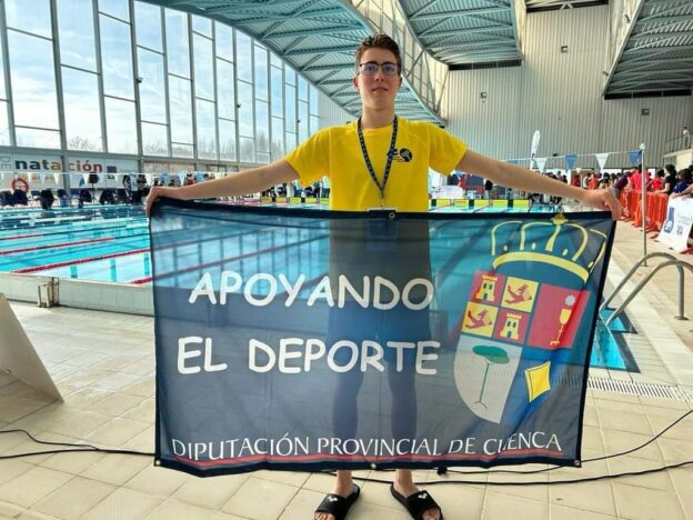 Buen comienzo de año para el nadador del SVAT Adrián González López en su paso de categoría