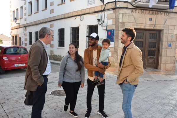 El proyecto Arraigo con el que colabora la Diputación de Cuenca ha logrado asentar un total de 37 familias en la provincia