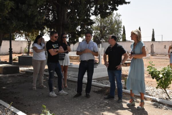 La Diputación de Cuenca va a colaborar con el Ayuntamiento de El Peral con 40.000 euros para ampliar el cementerio