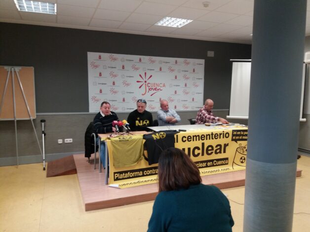 Los afectados por el cementerio nuclear toman la palabra
