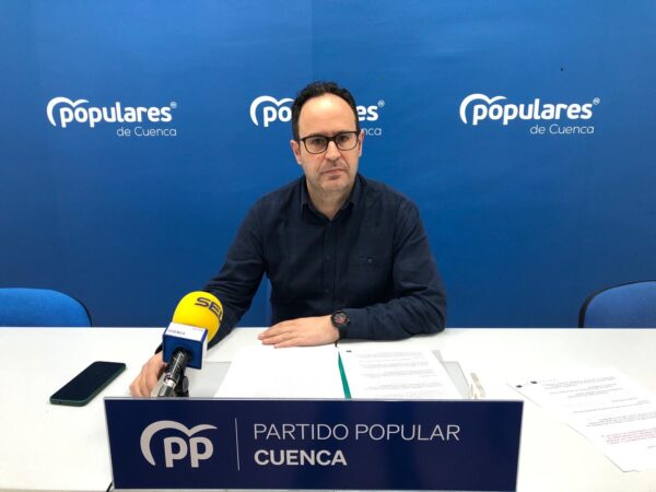 Martín-Buro denuncia que “el sufrimiento y la soledad de los agricultores y ganaderos es el desprecio al presente y futuro de nuestra tierra”