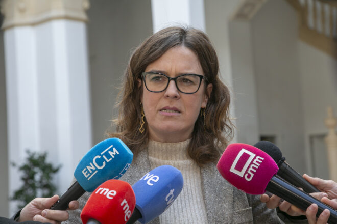 Castilla-La Mancha defiende buscar una solución humanitaria conjunta para la acogida de inmigrantes en la próxima Conferencia de Presidentes