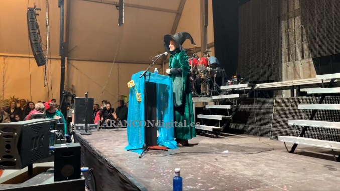 Arranca con fuerza el Carnaval en Tarancón a pesar de las inclemencias meteorológicas, la carpa carnavalera quedó pequeña