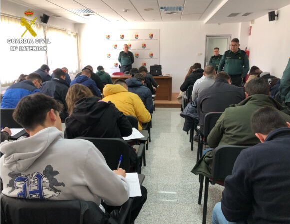 La Guardia Civil convoca las pruebas de  capacitación para obtener la licencia de  armas