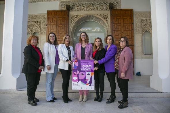 Castilla-La Mancha centra su campaña del 8M en las brechas de género y reconocerá a Fundación Mujeres y a la periodista Àngels Barceló