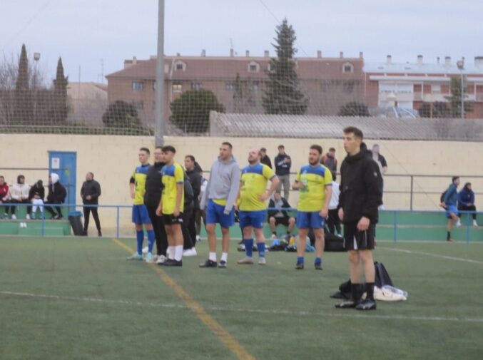 El equipo Lomar FC se consolida en el liderato de la Liga Local de Futbol Siete, Memorial David Gomez de Tarancón, tras la decimo sexta jornada.