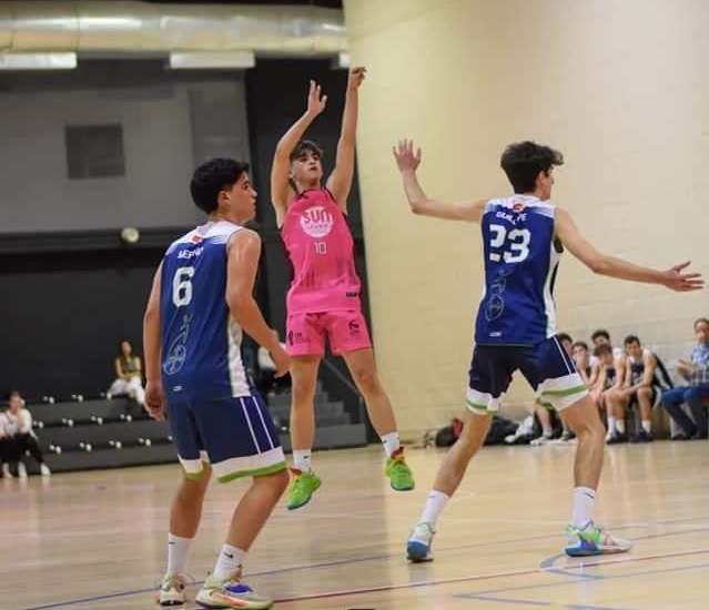 Álvaro Bricio finaliza la segunda fase de la liga madrileña con su equipo  Sun Chlorella Dragons, segundo de grupo, con victoria ante el Jofemesa Boadilla A