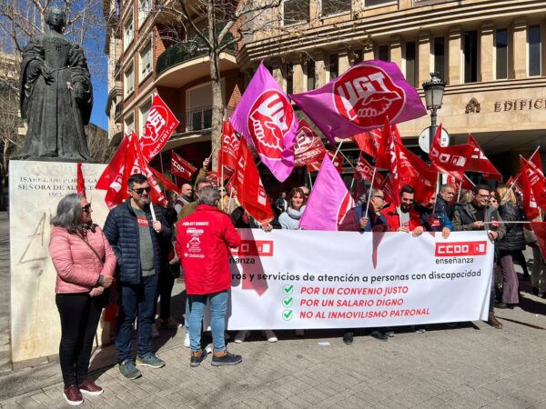 Los trabajadores y trabajadoras de los centros y servicios de atención a personas con discapacidad se movilizan en CLM para exigir unas condiciones dignas