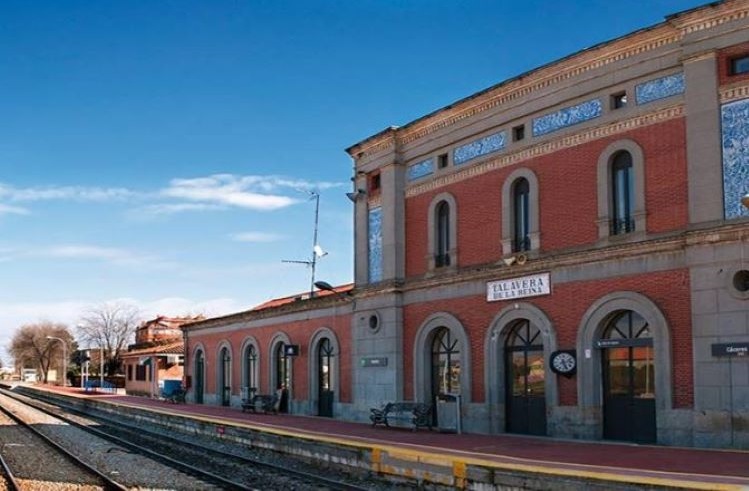 Adif mejora la línea convencional a Extremadura a su paso por la provincia de Toledo
