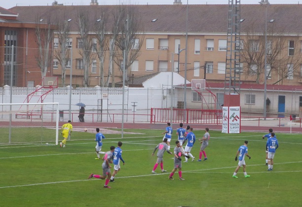 Conjuro de la plantilla del CD Tarancon, para no dejar escapar puntos del Estadio Municipal ante el Fibritel Villacañas.