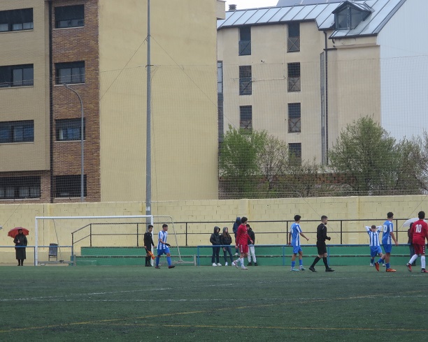 Los equipos canteranos, de la EFB Jesús de la Ossa, han tenido una mala jornada, en cuanto a resultados se refiere, tanto en Liga Regional Cadete como Interescuelas