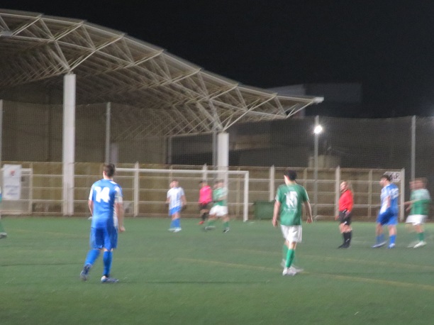 Aguantó bien la primera parte, ante el tercer clasificado, pero en la segunda mas certero el CF Almaguer se llevó los tres puntos ante el equipo B Juvenil de la EFB Jesús de la Ossa