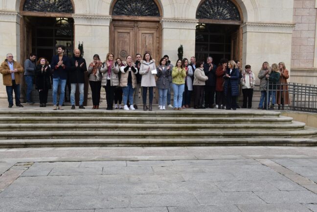 La Diputación de Cuenca ha guardado un minuto de silencio en recuerdo de las víctimas del 11M en su vigésimo aniversario