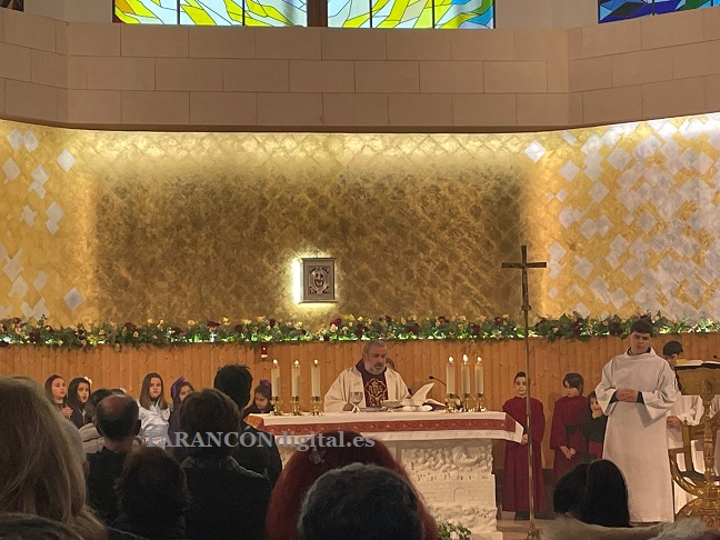 Celebración de la Cena del Señor en el Templo Parroquial de San Víctor y Santa Corona en Tarancón