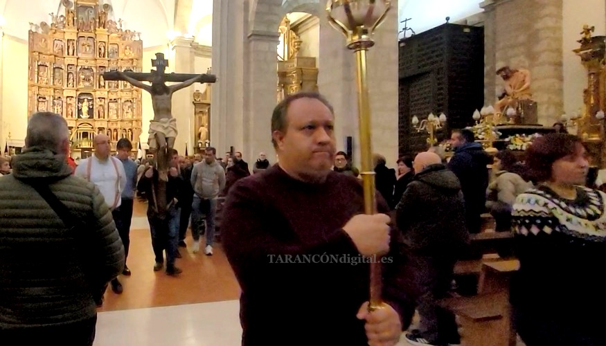 La lluvia no da tregua y el Via Crucis del martes santo en Tarancón tampoco pudo salir a la calle