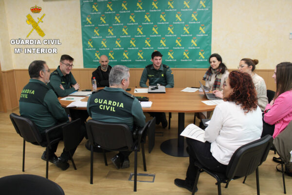 La Guardia Civil organiza una reunión con  personal de la Delegación Provincial de la  Consejería de Bienestar de Cuenca
