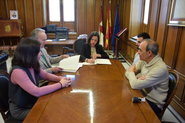 La Diputación de Cuenca y la Fundación Globalcaja refuerzan su colaboración para la organización de los circuitos de deportes