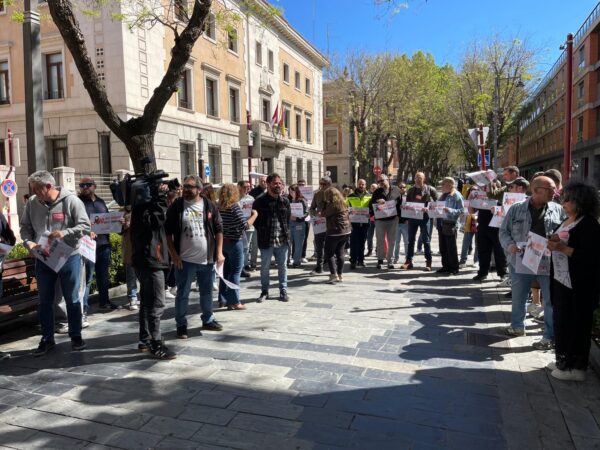 CCOO Guadalajara rinde homenaje al trabajador fallecido este miércoles en accidente laboral, el tercero en lo que va de año en la provincia