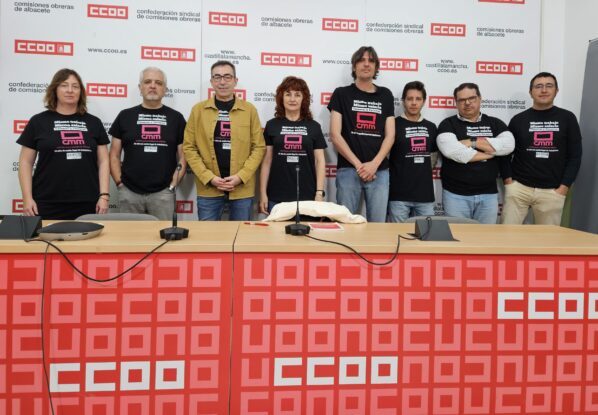 El Gobierno regional tiene fórmulas legales para integrar ya a cámaras y técnicos de subcontratas en la televisión autonómica