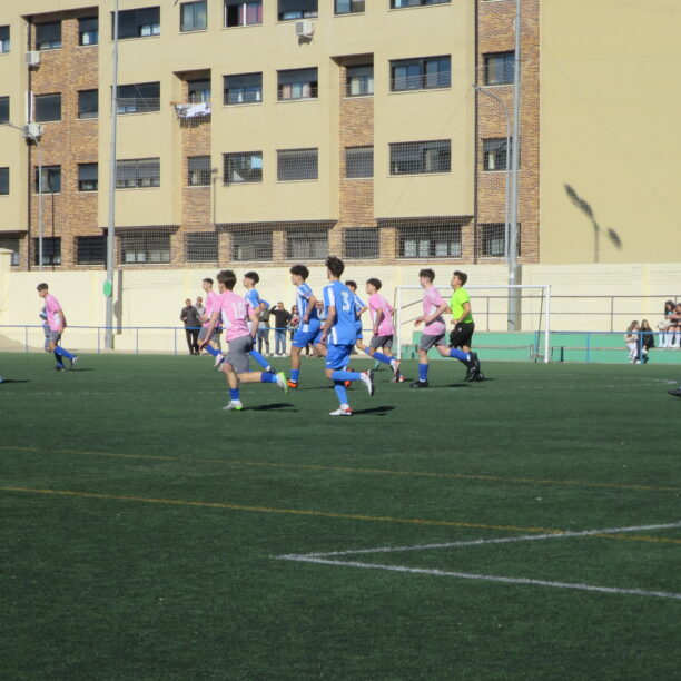 Ante el CD Guadalajara, en el campo San Isidro, reanuda competición el equipo Juvenil de la EFB Jesús de la Ossa en la Liga Nacional.