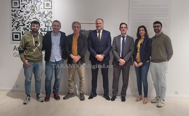 El Auditorio Municipal de Tarancón acoge la muestra fotográfica archivo ARSP de Gabriel Perezzam profesor de la UCLM