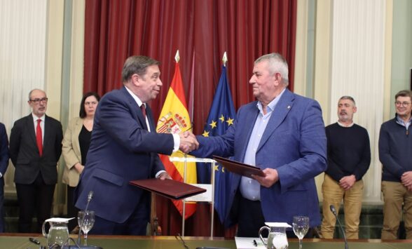 UPA firma con Agricultura un ambicioso acuerdo que activa el plan de apoyo al campo español